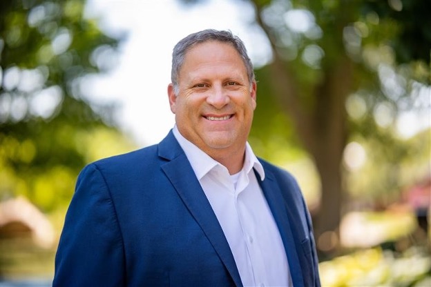 Firmature Tabbed to Lead Peru State Foundation