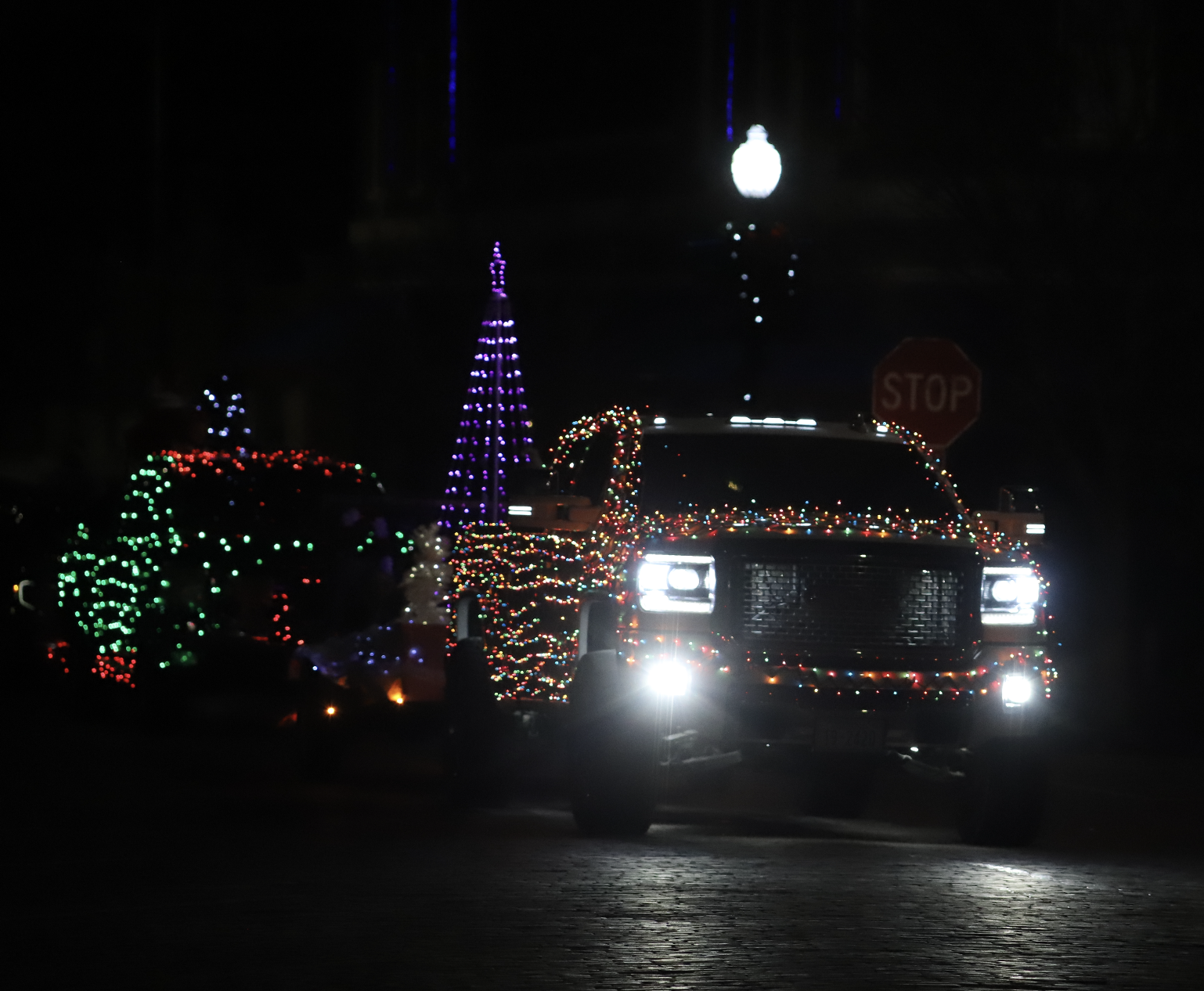 Falls City plans full weekend of holiday events Nov. 28 and 29